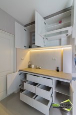 ตู้เสื้อผ้าบิ้วอิน,บิ้วอินตู้เสื้อผ้า,เฟอร์นิเจอร์บิ้วอิน,เฟอร์นิเจอร์,บิ้วอิน,บิวท์อิน,ชุดทีวีบิ้วอิน,บ้านเดี่ยว,ตู้เสื้อผ้า,โต๊ะแป้ง,เตียงบิ้วอิน,เตียงนอน,กรุระแนงไม้,กรุผนังไม้,งานกรุผนัง,กรุผนัง,ครัวบิ้วอิน,บิ้วอินครัว,ครัวกันน้ำ,บิ้วห้องครัว,งานไม้