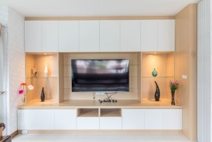 ชุดชั้นวางทีวีบิ้วอิน เฟอร์นิเจอร์บิ้วอิน บิ้วอินราคาถูก บิ้วอิน บิ้นอินบ้าน บิ้วอินคอนโด บิวท์อิน ตกแต่งภายใน ชุดชั้นวางทีวี ตู้วางทีวี furniturebuiltin furniture builtin tvcabinet TV mocdesign เฟอร์นิเจอร์สั่งผลิต เฟอร์นิเจอร์ราคาพิเศษ บิ้วอินราคาโรงงาน