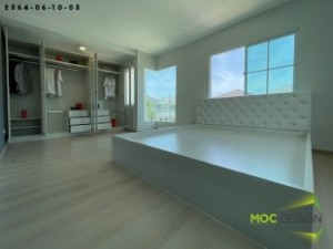 ตู้เสื้อผ้าบิ้วอิน,บิ้วอินตู้เสื้อผ้า,เฟอร์นิเจอร์บิ้วอิน,เฟอร์นิเจอร์,บิ้วอิน,บิวท์อิน,ชุดทีวีบิ้วอิน,บ้านเดี่ยว,ตู้เสื้อผ้า,โต๊ะแป้ง,เตียงบิ้วอิน,เตียงนอน,กรุระแนงไม้,งานกรุผนัง,กรุผนัง,ครัวบิ้วอิน,บิ้วอินครัว,บิ้วห้องครัว,วิลาจิโอ้ประชาอุทิศ90