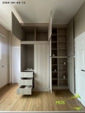 ตู้เสื้อผ้าบิ้วอิน,บิ้วอินตู้เสื้อผ้า,เฟอร์นิเจอร์บิ้วอิน,เฟอร์นิเจอร์,บิ้วอิน,บิวท์อิน,ชุดทีวีบิ้วอิน,บ้านเดี่ยว,ตู้เสื้อผ้า,โต๊ะแป้ง,เตียงบิ้วอิน,เตียงนอน,กรุระแนงไม้,งานกรุผนัง,กรุผนัง,ครัวบิ้วอิน,บิ้วอินครัว,บิ้วห้องครัว,วิลาจิโอ้ประชาอุทิศ90