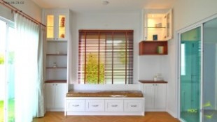 ตู้เสื้อผ้าบิ้วอิน,บิ้วอินตู้เสื้อผ้า,เฟอร์นิเจอร์บิ้วอิน,เฟอร์นิเจอร์,บิ้วอิน,บิวท์อิน,ชุดทีวีบิ้วอิน,บ้านเดี่ยว,ตู้เสื้อผ้า,โต๊ะแป้ง,เตียงบิ้วอิน,เตียงนอน,กรุระแนงไม้,งานกรุผนัง,กรุผนัง,ครัวบิ้วอิน,บิ้วอินครัว,บิ้วห้องครัว,วิลาจิโอ้ประชาอุทิศ90