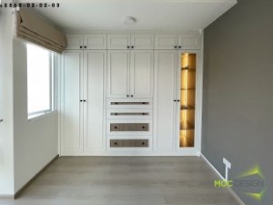 ตู้เสื้อผ้าบิ้วอิน,บิ้วอินตู้เสื้อผ้า,เฟอร์นิเจอร์บิ้วอิน,เฟอร์นิเจอร์,บิ้วอิน,บิวท์อิน,ชุดทีวีบิ้วอิน,บ้านเดี่ยว,ตู้เสื้อผ้า,โต๊ะแป้ง,เตียงบิ้วอิน,เตียงนอน,กรุระแนงไม้,งานกรุผนัง,กรุผนัง,ครัวบิ้วอิน,ตู้เสื้อผ้าบานเฟรมอลู,บิ้วห้องครัว,ตู้เสื้อผ้า