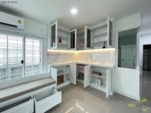 ตู้เสื้อผ้าบิ้วอิน,บิ้วอินตู้เสื้อผ้า,เฟอร์นิเจอร์บิ้วอิน,เฟอร์นิเจอร์,บิ้วอิน,บิวท์อิน,ชุดทีวีบิ้วอิน,บ้านเดี่ยว,ตู้เสื้อผ้า,โต๊ะแป้ง,เตียงบิ้วอิน,เตียงนอน,กรุระแนงไม้,กรุผนังไม้,งานกรุผนัง,กรุผนัง,ครัวบิ้วอิน,บิ้วอินครัว,ครัวกันน้ำ,บิ้วห้องครัว