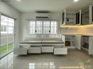 ตู้เสื้อผ้าบิ้วอิน,บิ้วอินตู้เสื้อผ้า,เฟอร์นิเจอร์บิ้วอิน,เฟอร์นิเจอร์,บิ้วอิน,บิวท์อิน,ชุดทีวีบิ้วอิน,บ้านเดี่ยว,ตู้เสื้อผ้า,โต๊ะแป้ง,เตียงบิ้วอิน,เตียงนอน,กรุระแนงไม้,กรุผนังไม้,งานกรุผนัง,กรุผนัง,ครัวบิ้วอิน,บิ้วอินครัว,ครัวกันน้ำ,บิ้วห้องครัว