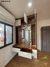 ตู้เสื้อผ้าบิ้วอิน,บิ้วอินตู้เสื้อผ้า,เฟอร์นิเจอร์บิ้วอิน,เฟอร์นิเจอร์,บิ้วอิน,บิวท์อิน,ชุดทีวีบิ้วอิน,บ้านเดี่ยว,ตู้เสื้อผ้า,โต๊ะแป้ง,เตียงบิ้วอิน,เตียงนอน,กรุระแนงไม้,กรุผนังไม้,งานกรุผนัง,กรุผนัง,ครัวบิ้วอิน,บิ้วอินครัว,ครัวกันน้ำ,บิ้วห้องครัว