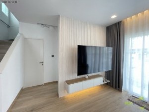 ตู้เสื้อผ้าบิ้วอิน,บิ้วอินตู้เสื้อผ้า,เฟอร์นิเจอร์บิ้วอิน,เฟอร์นิเจอร์,บิ้วอิน,บิวท์อิน,ชุดทีวีบิ้วอิน,บ้านเดี่ยว,ตู้เสื้อผ้า,โต๊ะแป้ง,เตียงบิ้วอิน,เตียงนอน,กรุระแนงไม้,งานกรุผนัง,กรุผนัง,ครัวบิ้วอิน,บิ้วอินครัว,บิ้วห้องครัว,วิลาจิโอ้ประชาอุทิศ90