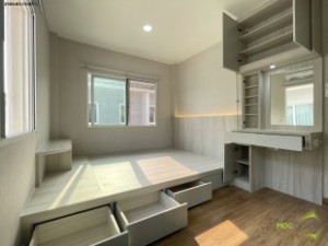 ตู้เสื้อผ้าบิ้วอิน,บิ้วอินตู้เสื้อผ้า,เฟอร์นิเจอร์บิ้วอิน,เฟอร์นิเจอร์,บิ้วอิน,บิวท์อิน,ชุดทีวีบิ้วอิน,บ้านเดี่ยว,ตู้เสื้อผ้า,โต๊ะแป้ง,เตียงบิ้วอิน,เตียงนอน,กรุระแนงไม้,กรุผนังไม้,งานกรุผนัง,กรุผนัง,ครัวบิ้วอิน,บิ้วอินครัว,ครัวกันน้ำ,บิ้วห้องครัว