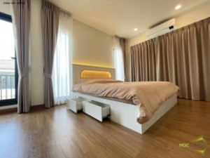 ตู้เสื้อผ้าบิ้วอิน,บิ้วอินตู้เสื้อผ้า,เฟอร์นิเจอร์บิ้วอิน,เฟอร์นิเจอร์,บิ้วอิน,บิวท์อิน,ชุดทีวีบิ้วอิน,บ้านเดี่ยว,ตู้เสื้อผ้า,โต๊ะแป้ง,เตียงบิ้วอิน,เตียงนอน,กรุระแนงไม้,กรุผนังไม้,งานกรุผนัง,กรุผนัง,ครัวบิ้วอิน,บิ้วอินครัว,ครัวกันน้ำ,บิ้วห้องครัว