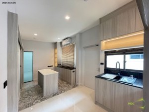 LINE_ALBUM_2567-01-01 คุณชมพูนุท_๒๔๐๓๐๙_22